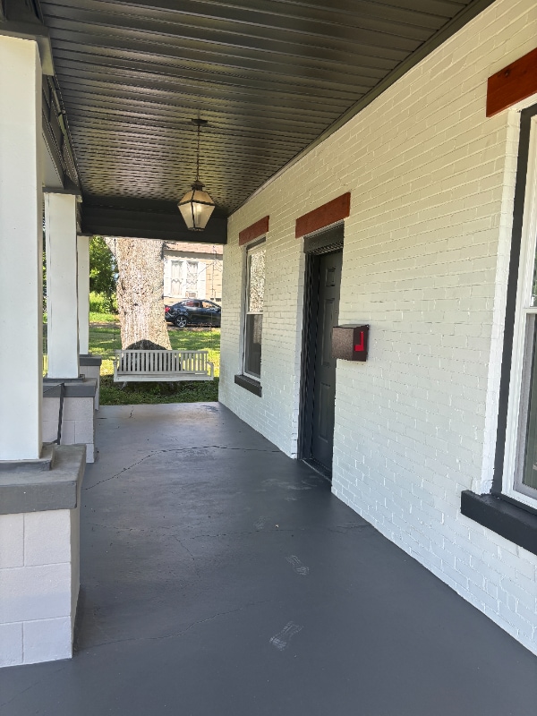 Photo - 321 E Main St