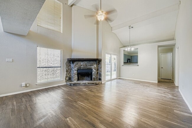 Photo - 1322 Jasmine Dr