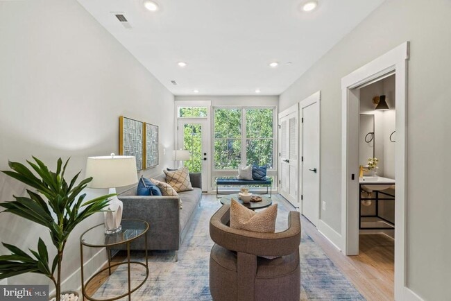 Photo - 1640 4th St NW Unidad 2