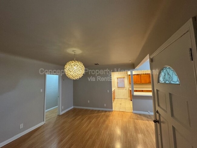 Photo - 17024 Crenshaw Blvd