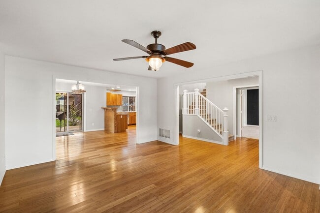 Photo - Spacious 3-Bedroom Home in Sought-After Valley West