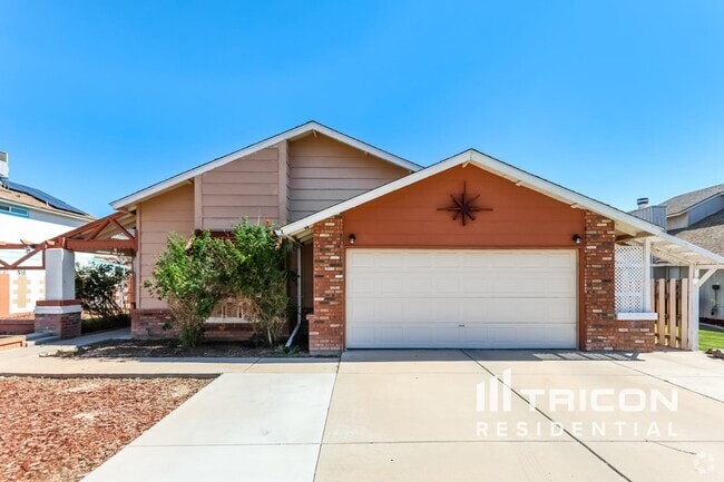 Building Photo - 6525 W Sierra St Rental
