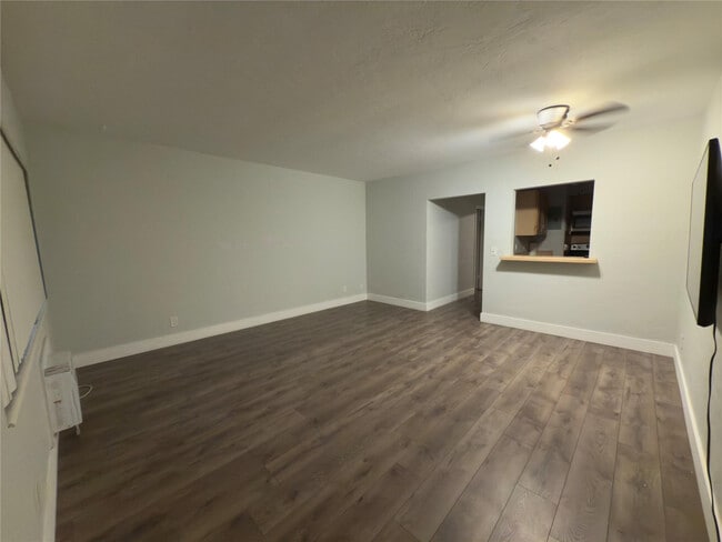 Photo - 600 Layne Blvd Unit 117