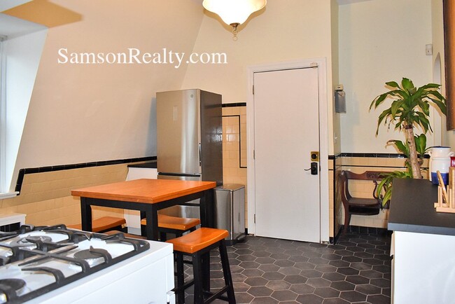 Photo - 368 Thayer St Unit 3
