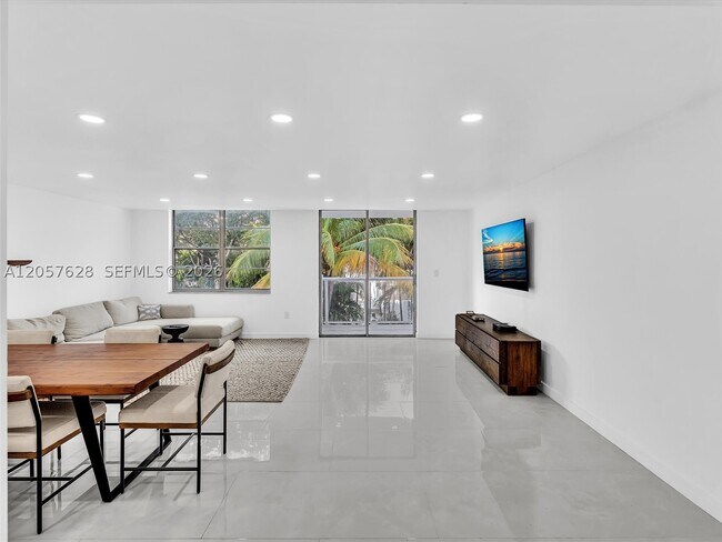 10000 W Bay Harbor Dr Unit 201
