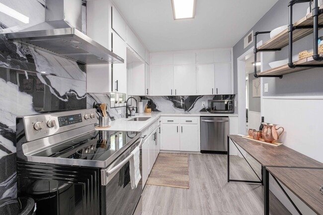 Photo - 1911 Miles Ave