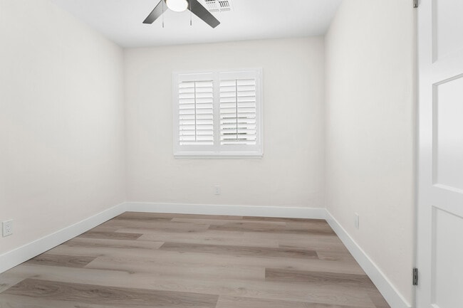 Photo - 533 W Missouri Ave