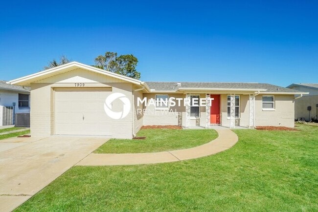 Building Photo - 3 Bedroom Pet-Friendly Home in Port Richey, FL with Main Street Renewal