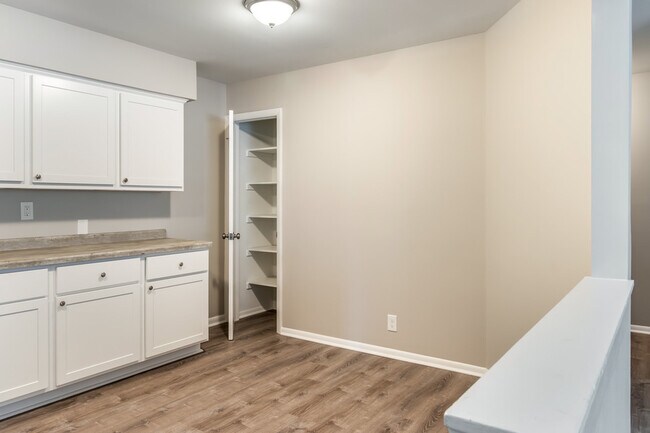 Photo - 4222 S 51st St Unidad 2