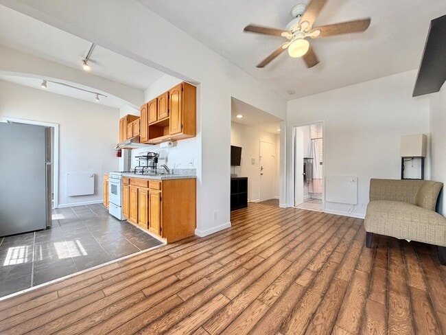 Building Photo - 514 Monastery Pl Unit 3R