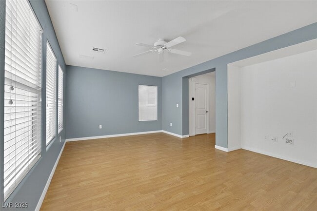 Photo - 321 Copper Pine Ave