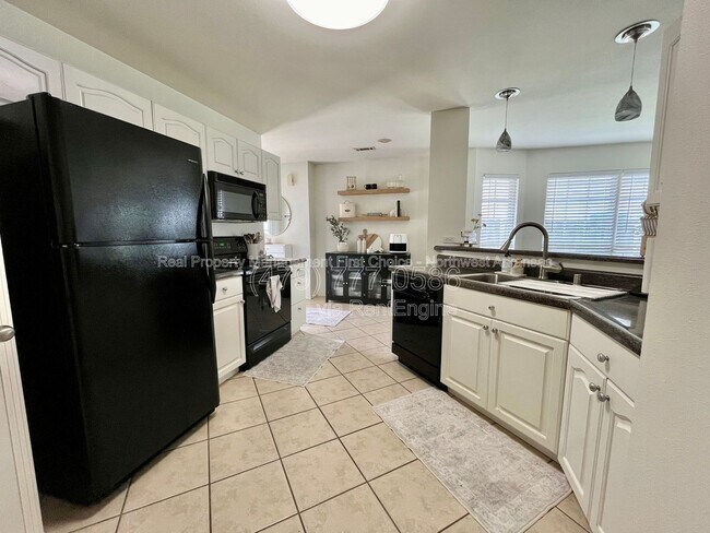 Photo - 2728 Westminster Dr