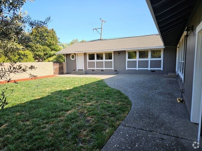 Building Photo - 2203 Gainsborough Ave Rental