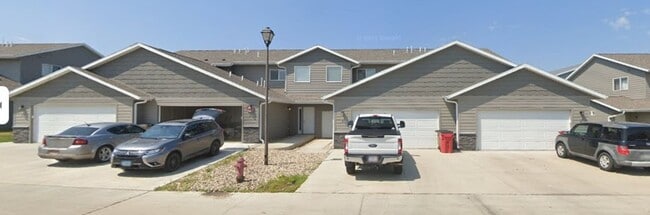 Building Photo - 110 Tanner Ct Unit 110-2 Tanner Court