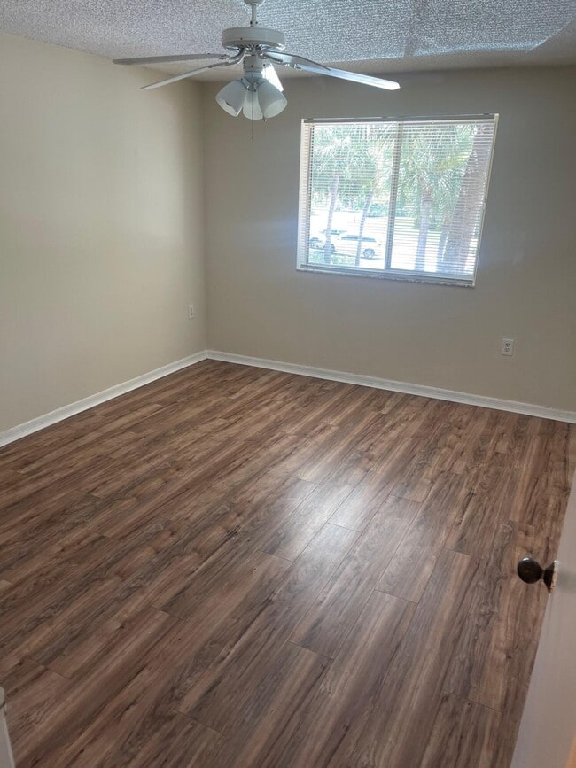 Photo - 6202 Glenmoor Dr Unit 6202