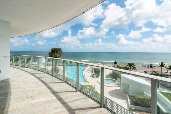 Building Photo - 701 N Fort Lauderdale Beach Blvd Unit 501