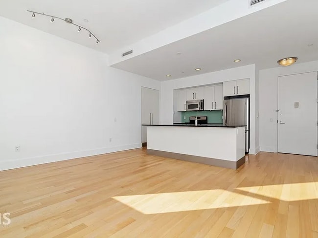 Photo - 4 Beacon Way Unit 1703