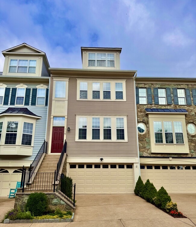 Building Photo - 115 Lake Cook Dr