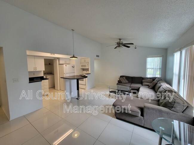 Photo - 2601 SW Archer Rd Unit A302