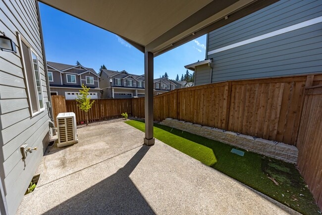 4255 S Waters Edge Wy
