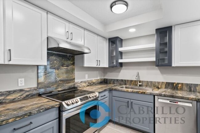 Building Photo - 4024 Crystal Dawn Unit #104