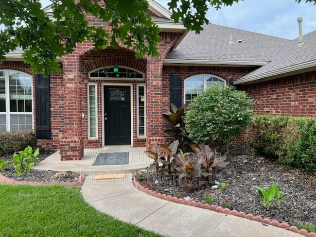 Photo - 19136 Cottonwood Ct