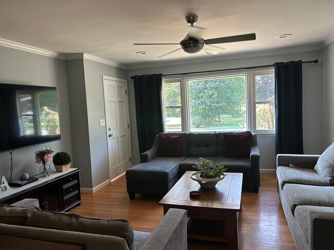 Photo - 108 Richardson Rd