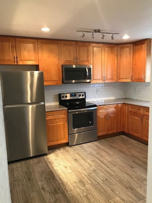 TOWNHOUSE FOR RENT / PRINCESS ANNE PLAZA! House Rental in Virginia