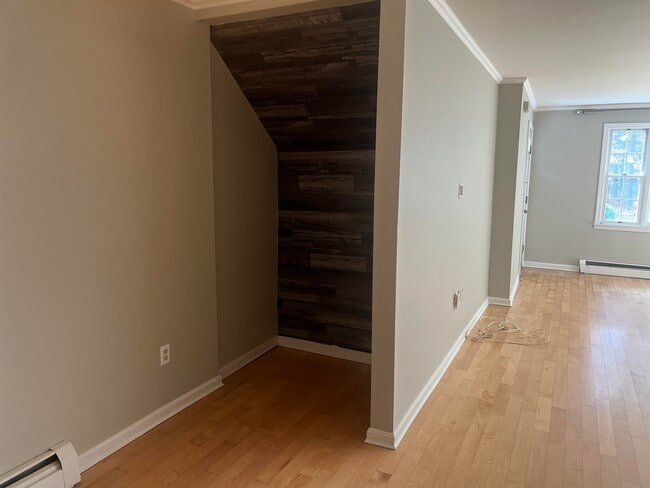 Photo - 416 Springbrook Cir