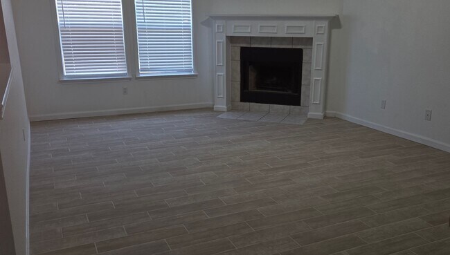 Photo - 6009 Graphite Dr