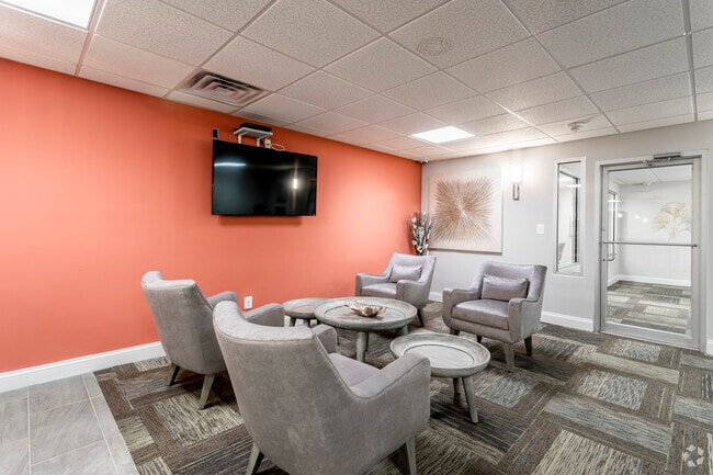 Interior Photo - Plaza Towers Rental