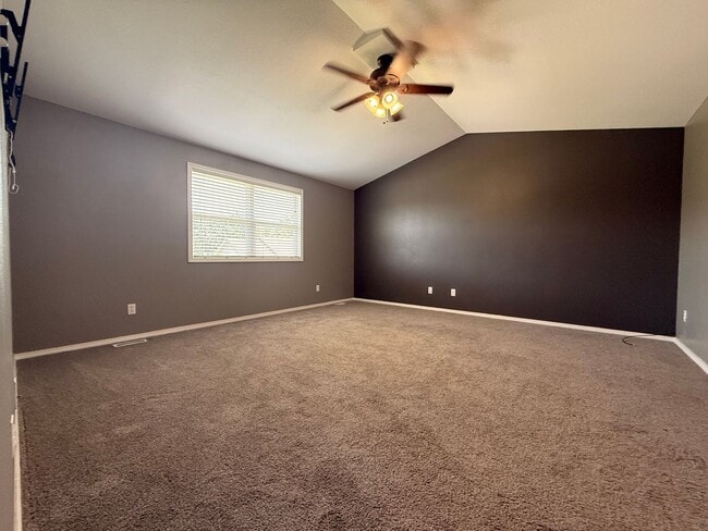 Photo - Beautiful Split Level in Northern Heights