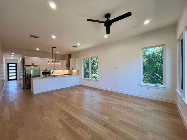 Photo - 4010 Clawson Rd