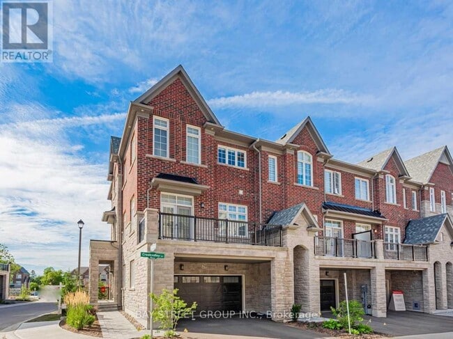 Photo - 29 Creekvalley Ln