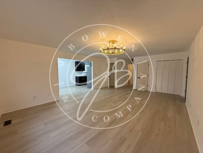 Photo - "Discover Spacious Comfort: Modern 3-Bed, 2-Bath in Maumee School District. Unidad #1