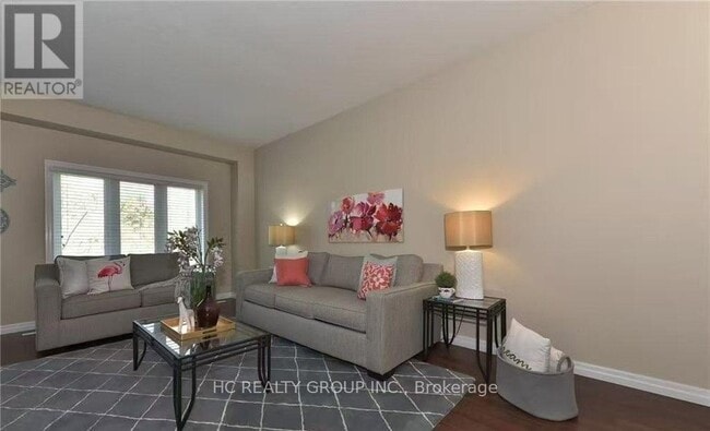 Photo - 112 N Centre Rd