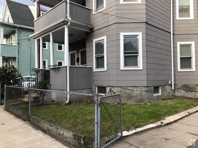 Building Photo - 41 Trull St Unit 2 Rental