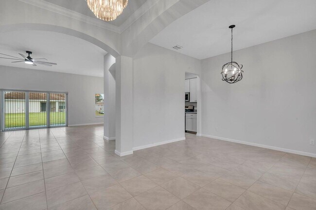 Photo - 1445 SW Leisure Ln