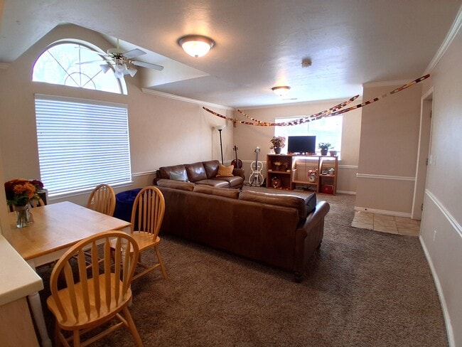 Photo - 577 N 100 W St