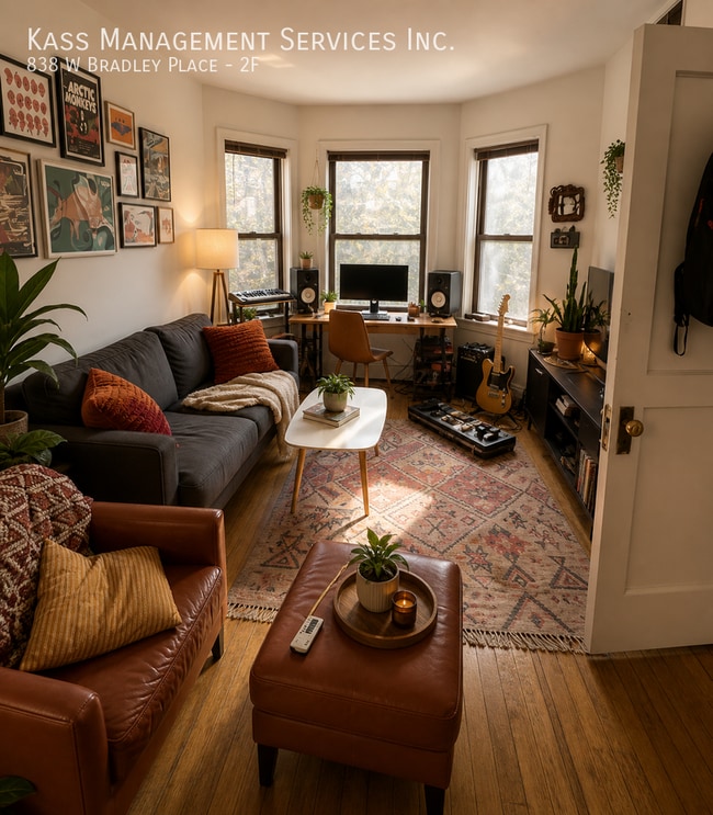 Photo - 838 W Bradley Pl Unit 2F