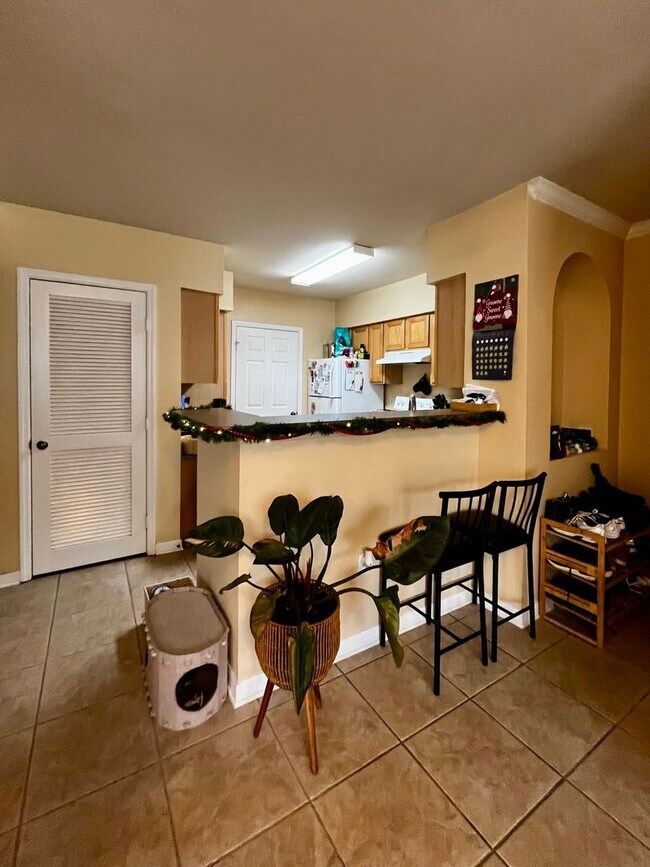 Photo - 1/1 condo becoming available January 13th, 2026 for an annual lease Unit 107