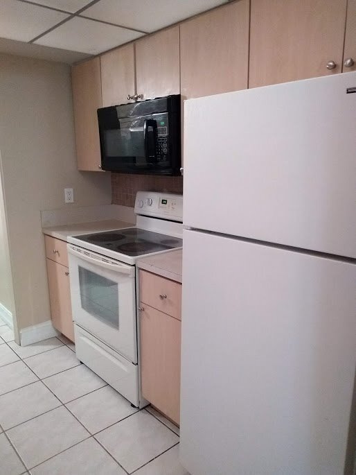 Photo - Green Tee - # 707 Unit # 707