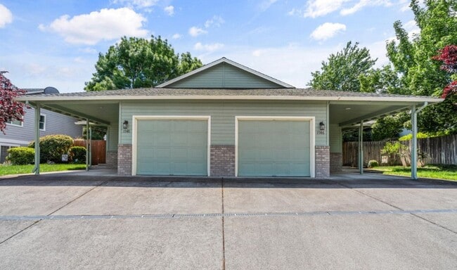 Building Photo - 1546-1548 Skyhawk Ridge Rental