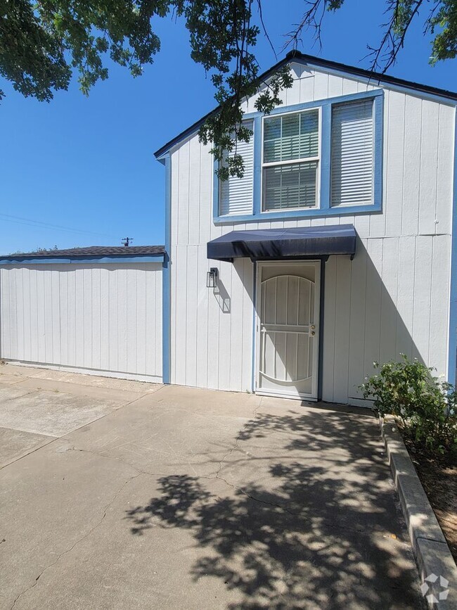 Building Photo - Quiet 1Br 1Bath in the Carmichael area Rental