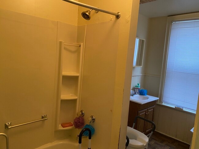 Photo - 31 Leroy St Unit 1