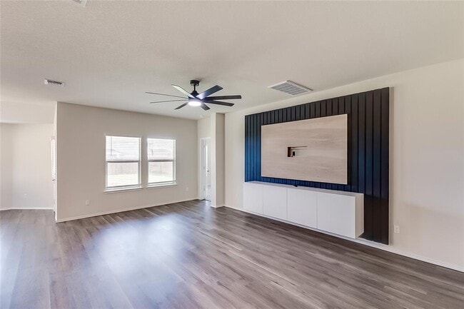 Photo - 107 Reagor Dr