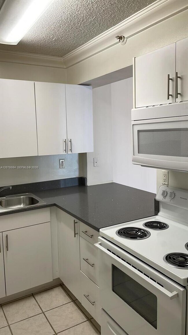 Photo - 126 SW 17th Rd Unit 609
