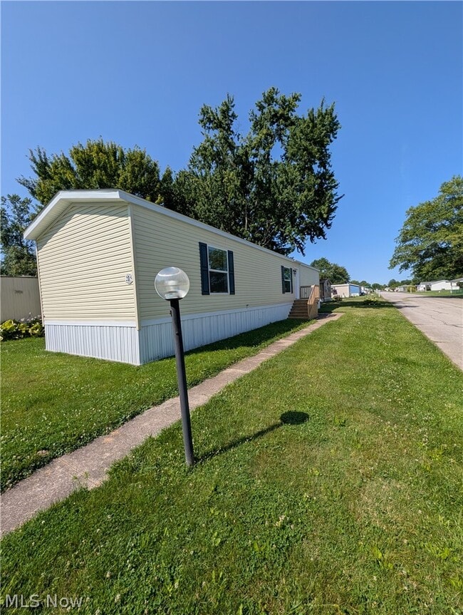 Photo - 205 Greenbriar Dr