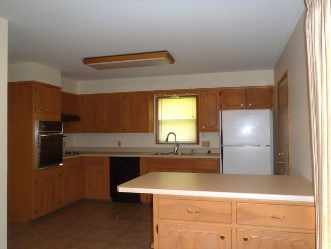 Photo - 2307 Agency Rd