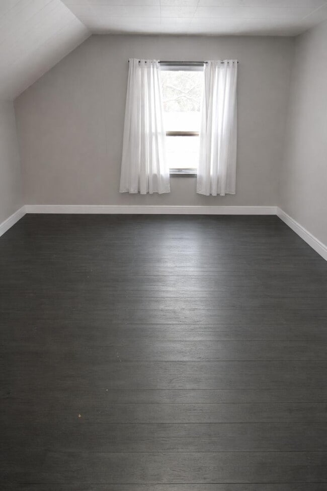 Photo - 110 E Monico St